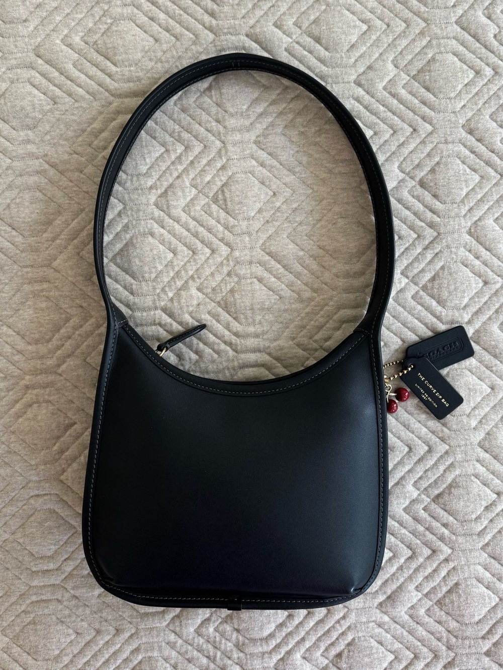 Coach Curve Zip Black Leather Shoulder Bag